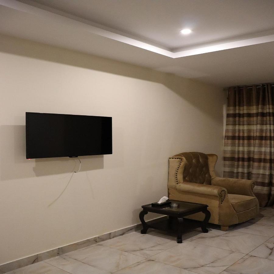 Manila Heights Hotel Наран Экстерьер фото